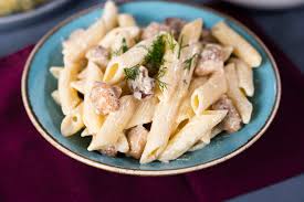 <p>KREMALI TAVUKLU MAKARNA</p>
